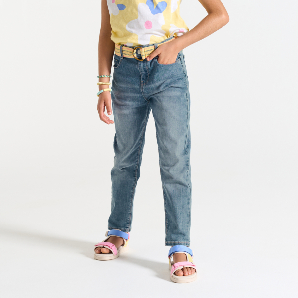 جينز بوي فريند مغسول باللون الأزرق للفتيات